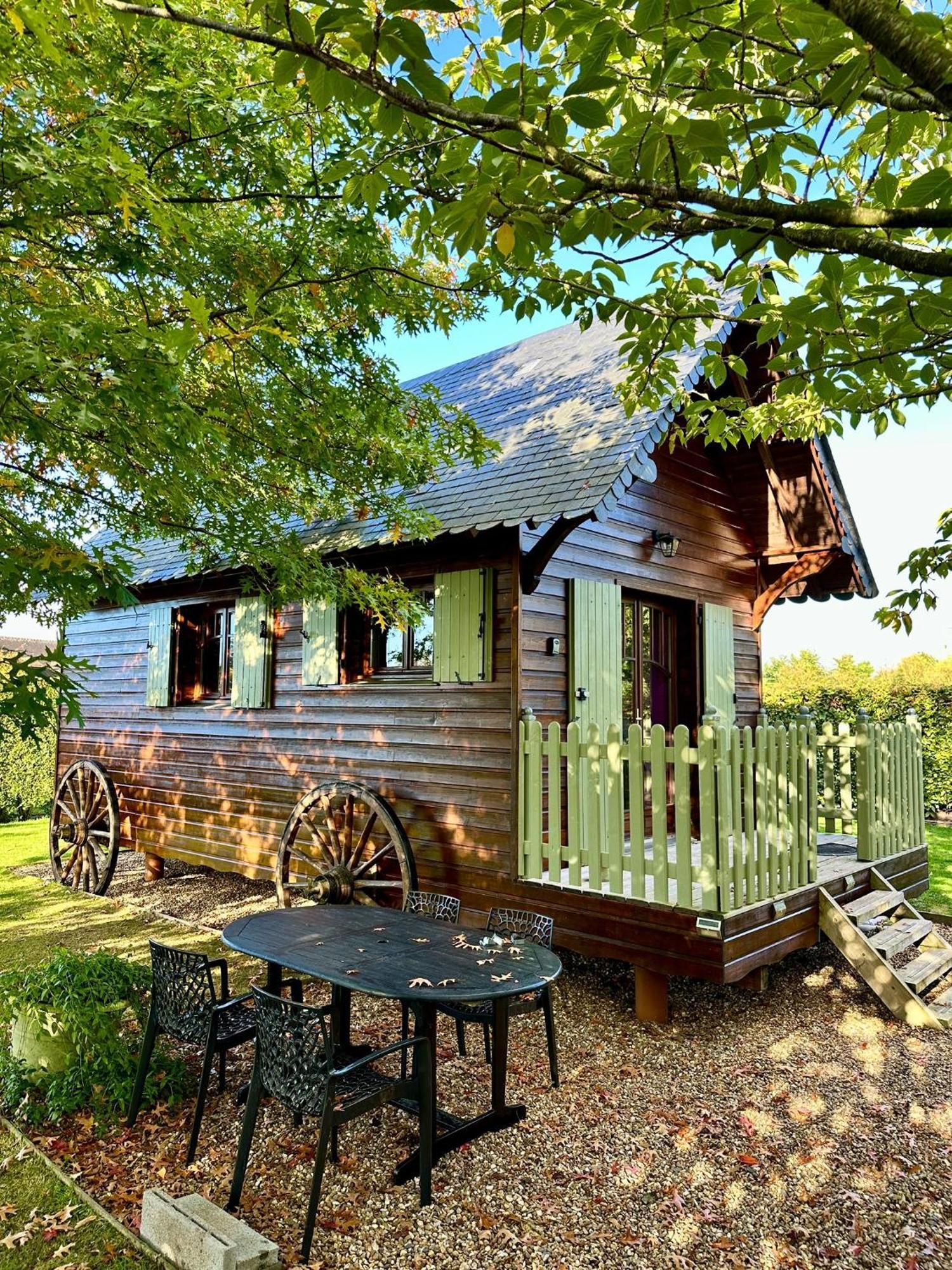 Rosalie Bed and Breakfast Fiquefleur-Équainville Exteriör bild